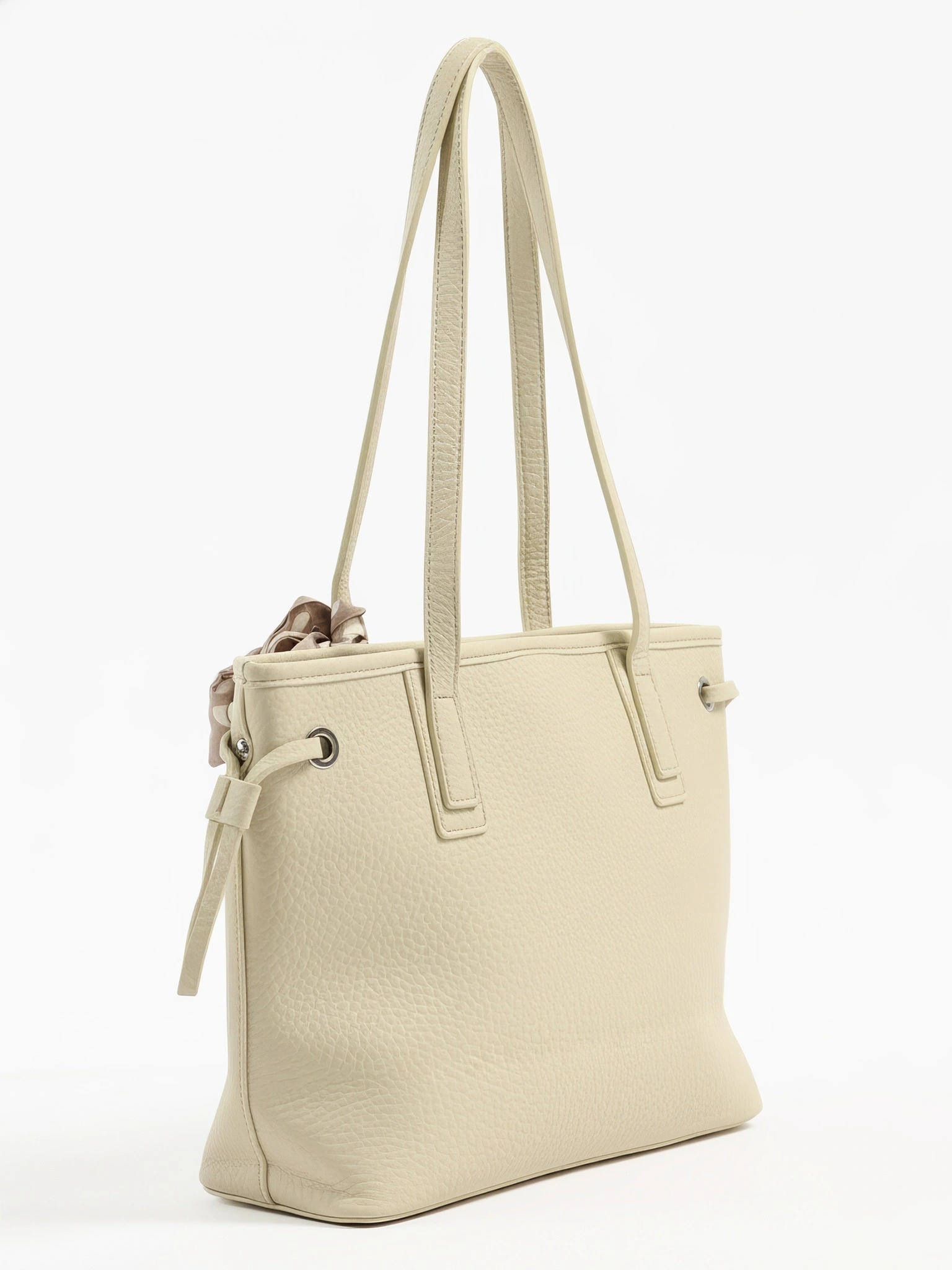 Сумка-тоут со стяжками по бокам и декоративным платком в ассортименте